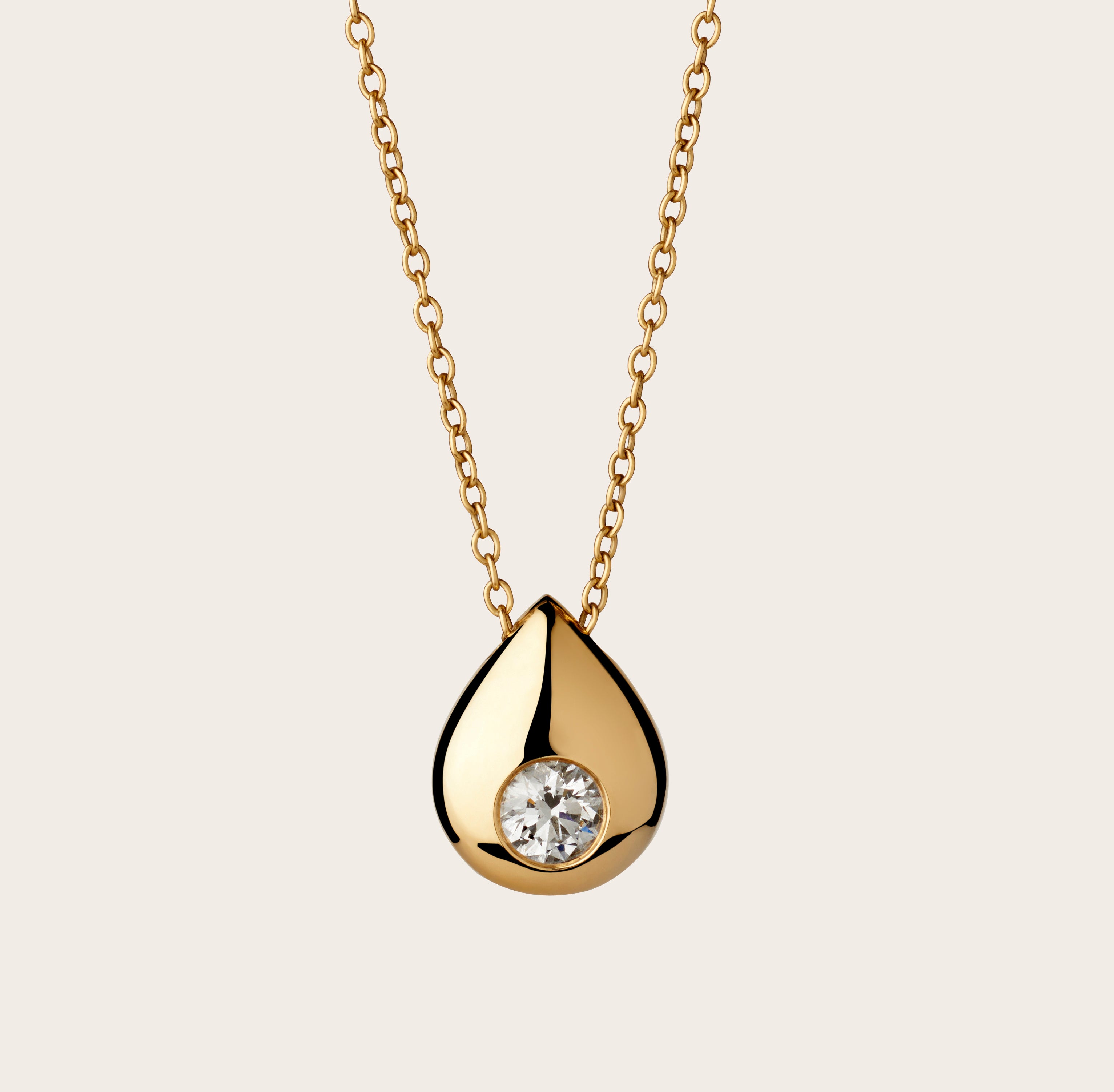 Dew Drop Diamond Solitaire Necklace of 18kt Gold